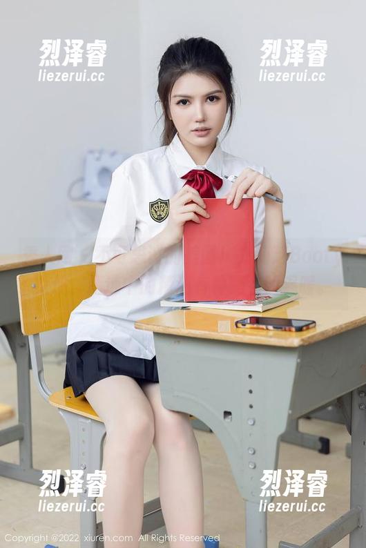 秀人网 - 不可思议的美图！徐莉芝Booty女仆，精选中的精选有种莫名的温暖。