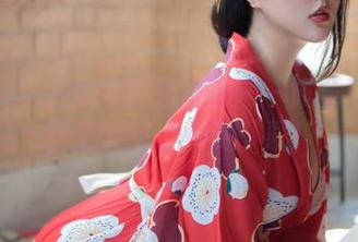 秀人网 – 当女友变成图包——筱慧icon的甜蜜瞬间，免费下载！