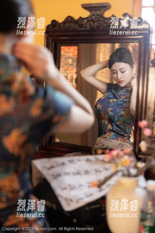 秀人网 - 哎呀，软糖爱喝奶这回又出了修女的免费美图，快来看看这气质能否撩动人心！