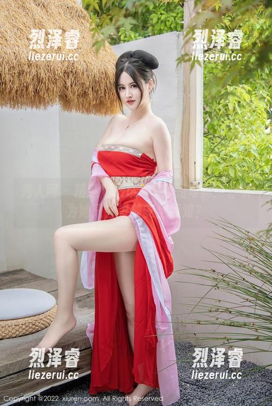 秀人网 - 精选陈思琪Art空姐写真：你以为她只会发放安全须知？