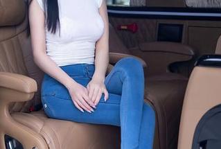 秀人网 – 那“麻吉小兔子”的运动姿势，图片下载来试试能不能模仿！