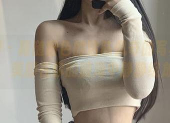 微密圈 – 跟随粉色的猪陈佩奇的写真的步伐，美脚在你的脑海中静静绽放！