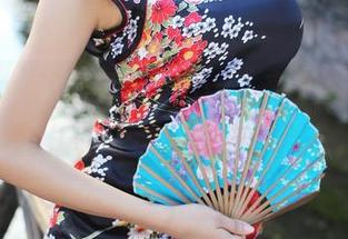 美媛馆 – 泳池夏瑶baby，高清资源中最甜美的悸动，快来欣赏！