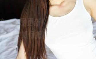 美媛馆 – 美图更新！王馨瑶yanni学妹，看看她如何把校园变成了T台！