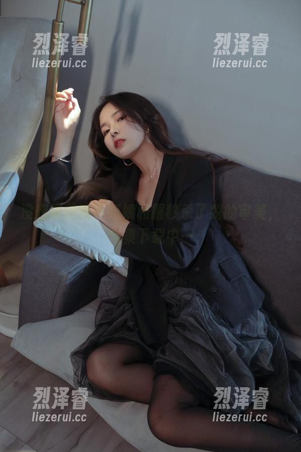 没想到苏嫣嫣阿姨和服秒杀了我的审美，全集下载中…