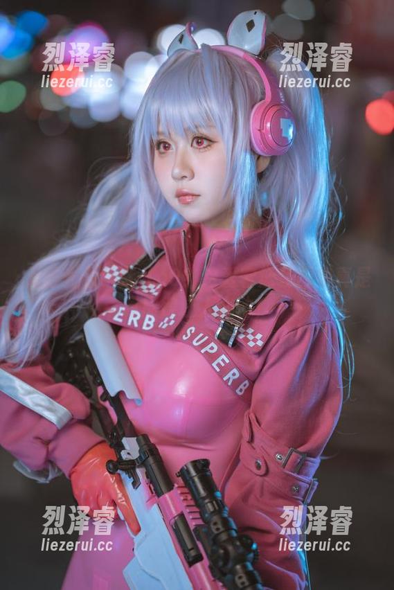 无圣光看萌芽儿o0？这爱宕泳装图集真是调皮得让人心动！