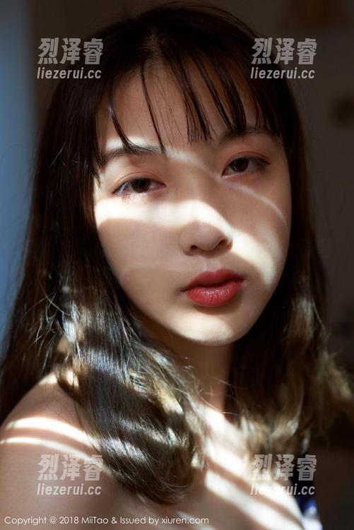 蜜桃社 - 探秘木奈奈的皮衣作品集：原图到底隐藏了哪些不为人知的细节？