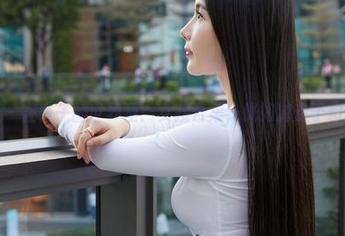 蜜桃社 – 在杏子的世界里：女孩合集，恍如游走于幻影之中