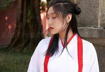 蜜桃社 – 桃乃香Tina泳池特辑：福利图片来袭，小心会晕倒！