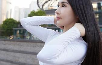 蜜桃社 – 米琪MIKI户外全集大揭秘：快来下载，保证你的屏幕不会后悔！