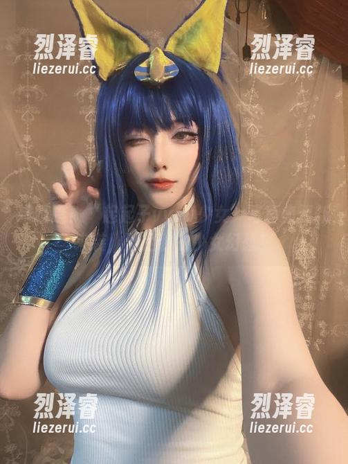 噔噔噔！“起起子vvvv少女”写真集更新来袭，满足你的少女幻想！