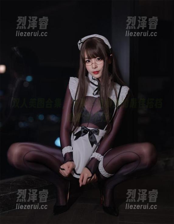 双人美图合集，轩萧学姐和她的最佳搭档，嫉妒得不行！