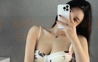 微密圈 – 私房图包：金希儿怼镜，我这是在欣赏还是在失控？