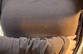 微密圈 – 看陈佩奇的制服作品，有种想立刻换上试试的冲动，是我太入戏了吗？