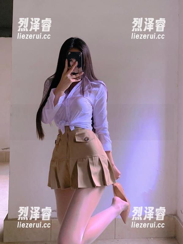微密圈 - 偶然发现，陈佩奇的日常私房美图，真的是……有点小心动！
