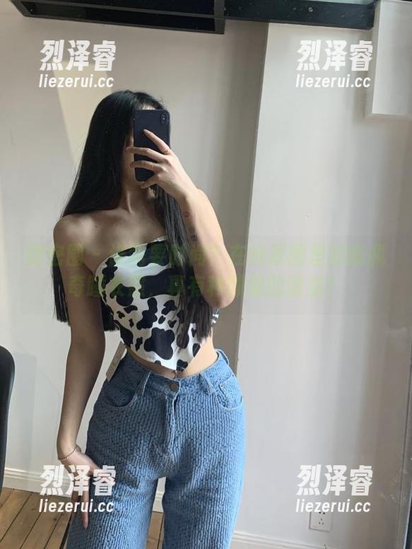 微密圈 - 谁需要时尚？在线原图里的陈佩奇睡衣照，真有种朦胧的诱惑！