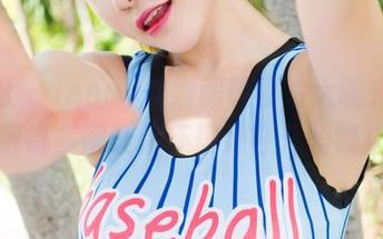 魅妍社 – Jenny佳妮眼镜图片大曝光：她的眼镜多得让你怀疑她在开眼镜店！