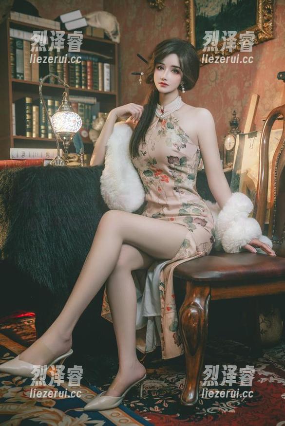 鹿八岁baby和她的白色婚纱，难道是我心目中的完美幻想？看完有点小期待！